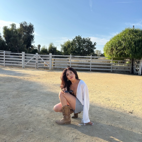 leslie_hernandz